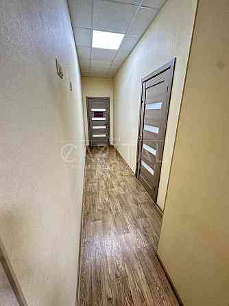 Продаж квартири на 1 поверсі ЖК Чайка з наскрізними фасадними вікнами Чайки (Київська обл.)