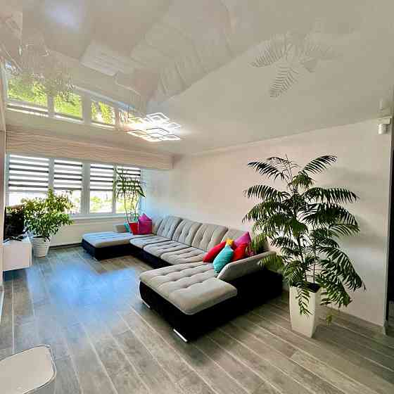 Продається 3-кімнатна квартира з ремонтом та повним укомплектуванням Ивано-Франковск