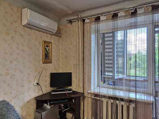 Продам однокімнатну квартиру на 2му поверсі  в районі дитячого світуі Бердичів