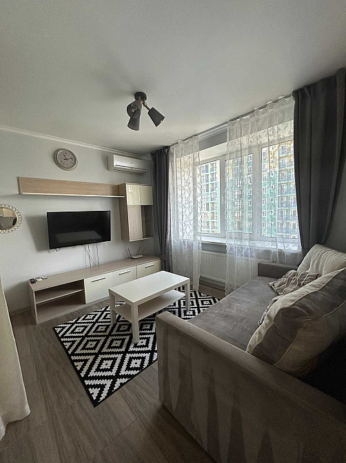 ЖК Версаль, 1к квартира з ремонтом та меблями ЦЕНТР міста, держшкола Ирпень - изображение 2