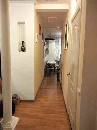 Продаю 2 комнатную квартиру в центре, с видом на Менору. Днепр