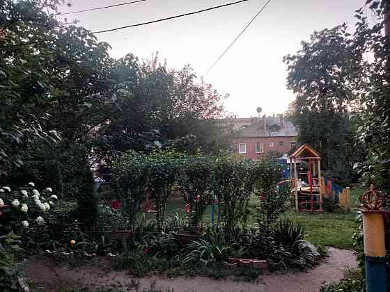 Продаю 2 комнатную квартиру в центре, с видом на Менору. Днепр