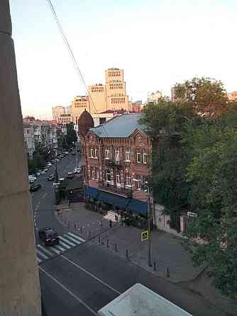 Продаю 2 комнатную квартиру в центре, с видом на Менору. Днепр