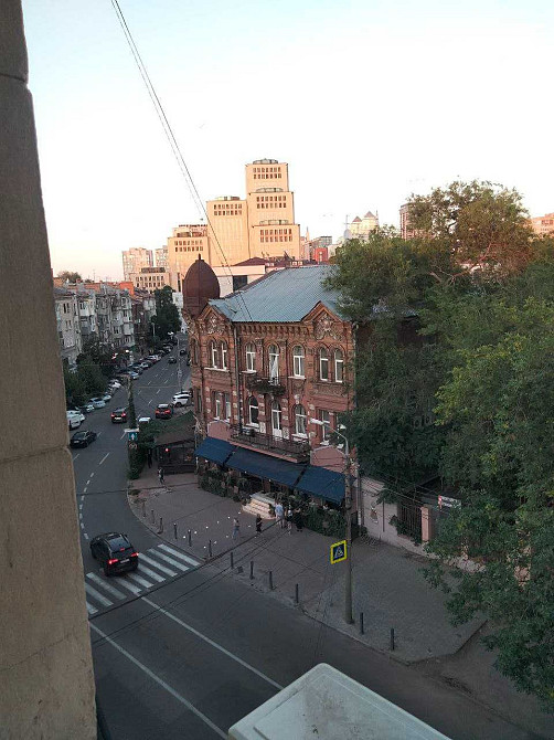 Продаю 2 комнатную квартиру в центре, с видом на Менору. Днепр - изображение 1