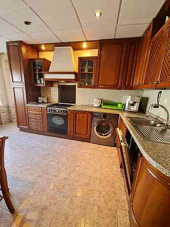 Здам в оренду 3к. кв., Роздільні кімнати, Печенізька 16. Лук'янівська Киев