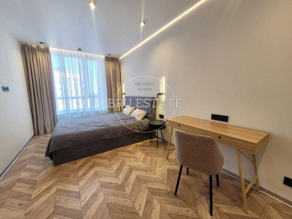 Печерськ ЖК Світлопарк метро Видубичи Центр 1к 47м Євро-2к Svitlopark Киев - изображение 1