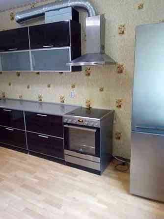 Позняки. 2х кім квартира. Григоренка 14 Киев