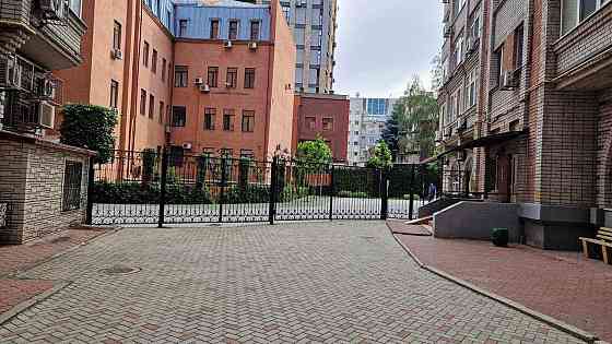 Сдам 3 квартиру на Исполкомовской в Центре Днепр