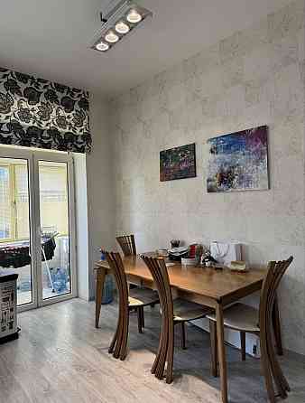 Липки ,Шовковична ,Центр ,Печерськ ,4-х кімн з ремонтом Киев