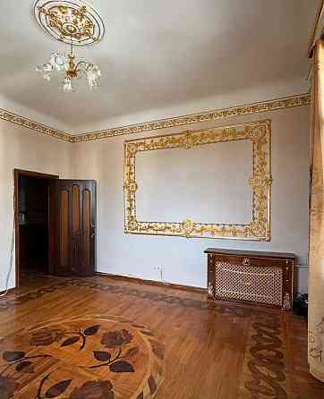 2к видова квартира 61м2 біля прапора Полтава