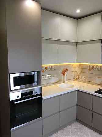 Продам 3-х кімн квартиру з гарним ремонтом і технікою вул О.Кошового Чернигов