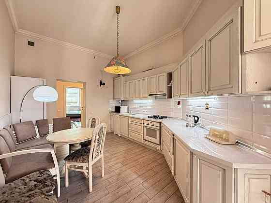 Оренда квартири в центрі Львова з неймовірною панорамою Львів