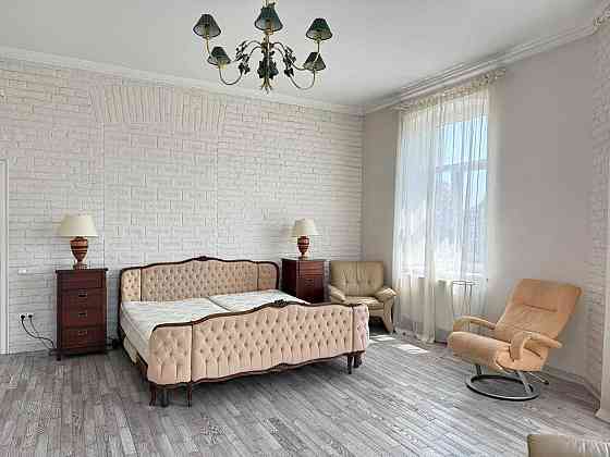 Оренда квартири в центрі Львова з неймовірною панорамою Львів