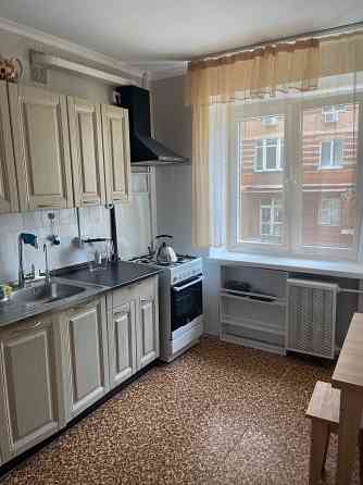 Оренда 3 кім.квартири в тихому районі на Печерську, пр.Лабораторний,4 Киев