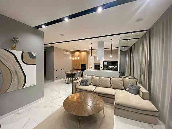 оренда 3-кімнатної ДИЗАЙНЕРСЬКОЇ квартиру в Park Avenue VIP Киев