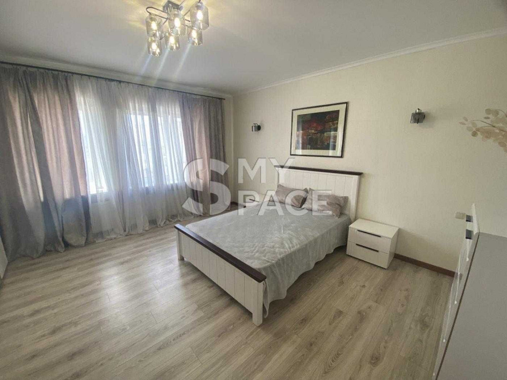 Оренда 3к Гончара 52 Центр Золоті ворота Липинського Яр Вал Київ - зображення 1