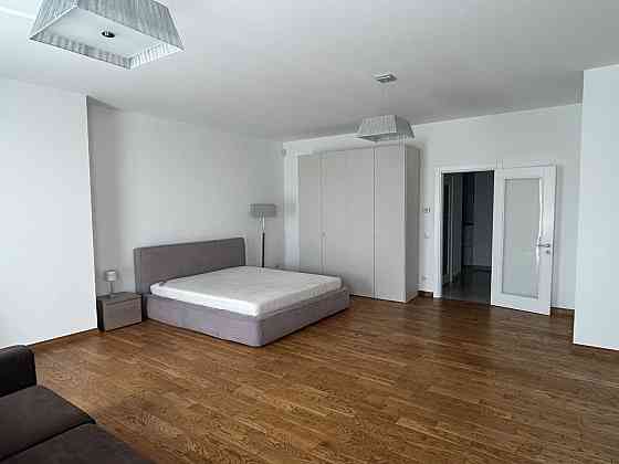 Оренда велика квартира новобудова вул. Кримська Львов