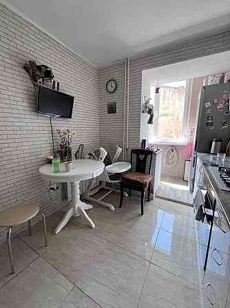 Продам 2-комн квартиру на Богдана Хмельницкого. Одеса