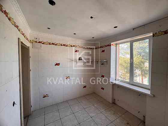 Без комісії. Двушка з частковим ремонтом. Вигідна ціна і оформлення. Ирпень