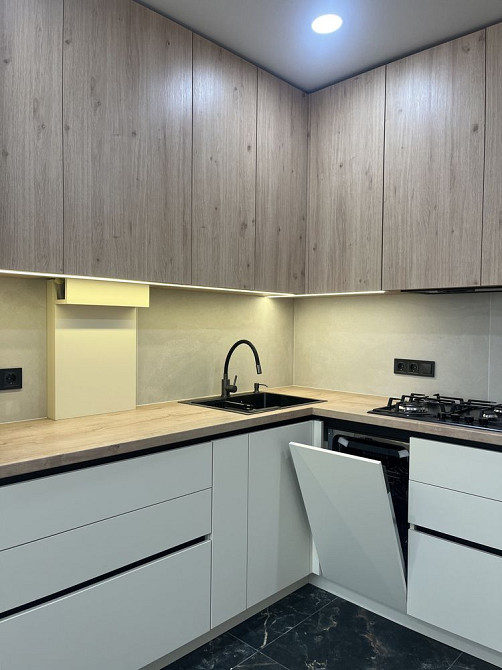 Сертифікат! 2к з сучасним ремонтом в ЖК Нові метри центр! Центр міста! Ирпень - изображение 3