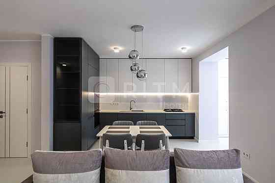 2-к. кв. + кухня-студія, перша здача, дизайнерський ремонт Ивано-Франковск