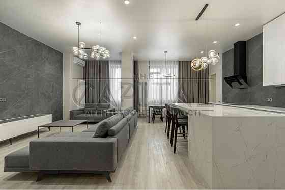 Київ, Печерський район, вул. Антоновича, 118 Київ