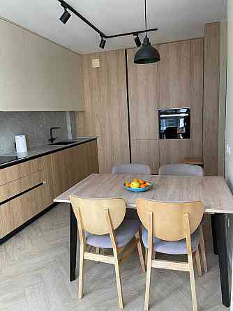 Оренда вишукана 2кім+кухня квартира є гардероб новобуд Стрийська Львів