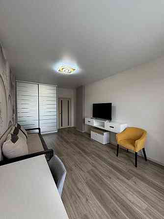 Оренда 2 кімнатної квартири по вул Малинова в ЖК Глобус Меридіан. Львів
