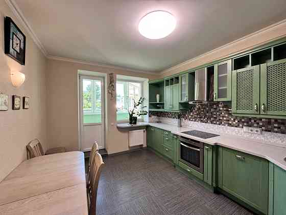 Простора, сімейна, 3к 121м2 в ЖК Голосіїво (М) Голосіївська 10 хв Киев