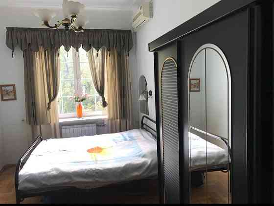 Здам 2-х  вул.Довнар - Запольсткого 4 Киев