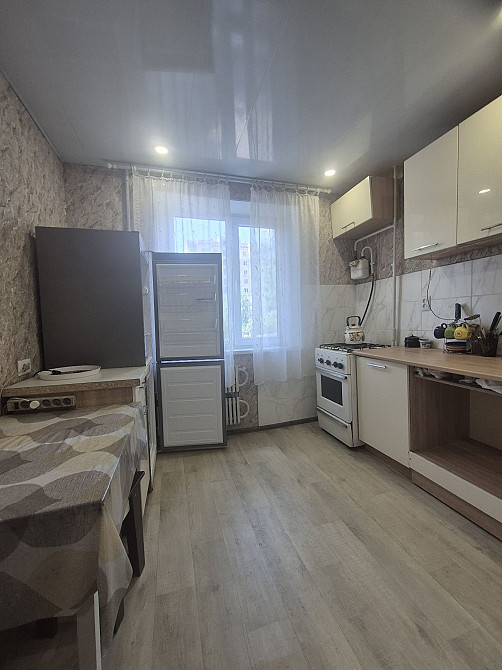 Сдам 3 к квартиру, р-н левого берега. Кам`янське (Запорізька обл.) - зображення 1