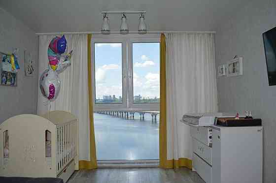 ТЕРМІНОВИЙ ПРОДАЖ! 2-кімн з РЕМОНТОМ! Вул. Дніпровська набережна Київ