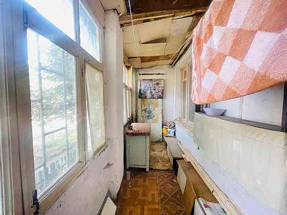 Продаю 2-ну квартиру. ПТЗ. Район  СШ 28. Не  кутова Николаев