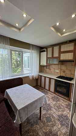 Продам 1 км квартира Винница