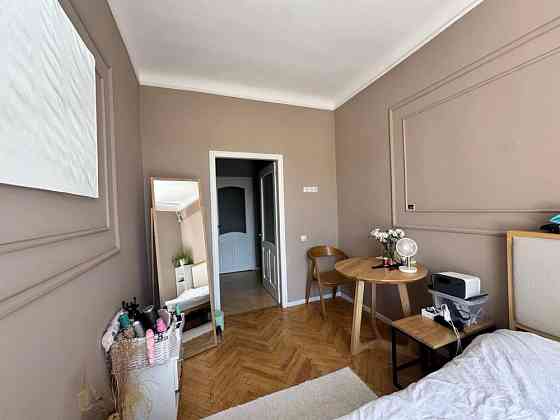 Центр міста! Продаж 2кім, вул. Гнатюка 3 • Балкон • Ліфт • Паркування Львов