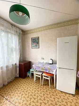 Без% Якуба Коласа 13 2к квартира 55м2 Велика лоджія зелений район Київ