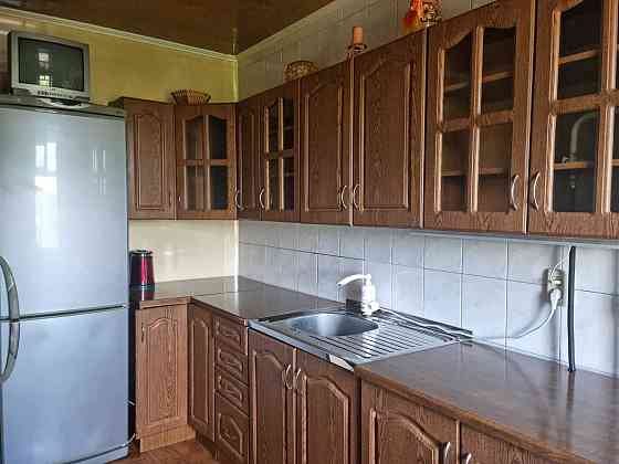 Срочно продам 3-х комнатную квартиру на 4-м микрорайоне Лозовая