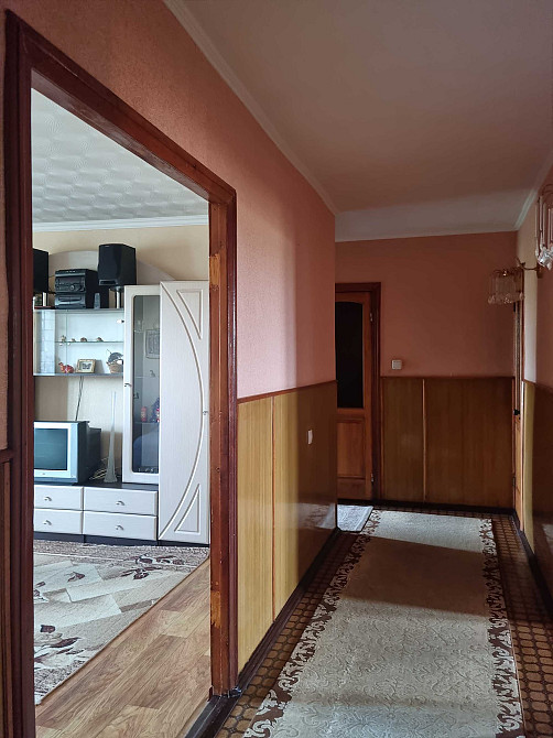 Срочно продам 3-х комнатную квартиру на 4-м микрорайоне Лозовая - изображение 3