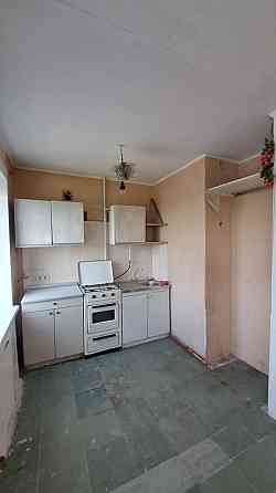 Продаж бюджетної квартири на ж/м Західний 14500 $ Днепр