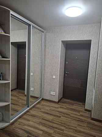 Продам просторную квартиру на Алексеевке с капремонтом Харьков