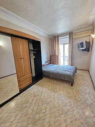 Продам 2 кім в центрі вул .Центральна біля Пасажу Днепр