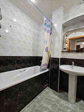 Продам 2 кім в центрі вул .Центральна біля Пасажу Днепр