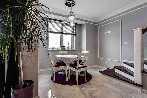 Продаж дворівневої 3к квартири з терасою вул. Голубовича, Бл. Центр Львов