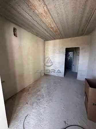 Продається видова двохкімнатна квартира поруч міського озера Крихівці