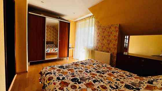 Дворівнева квартира з власним заїздом в центрі Луцька Луцк