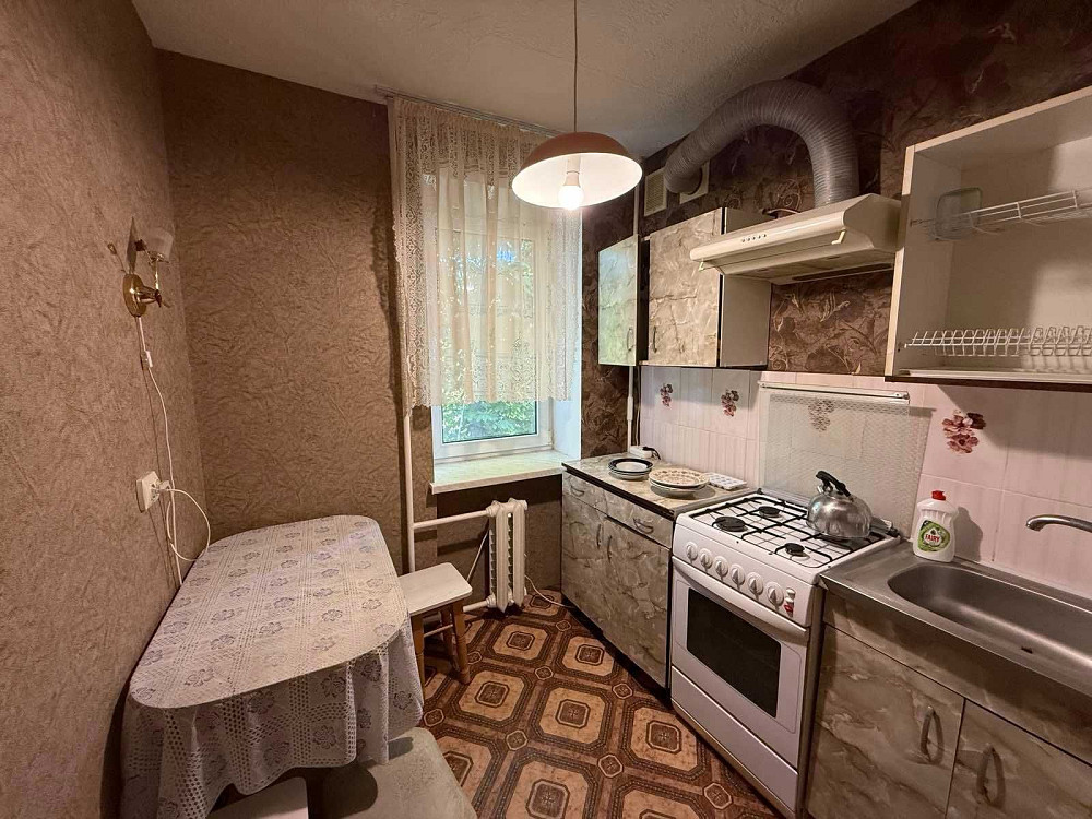 Гостинка в центрі Чорноморську  - зображення 4