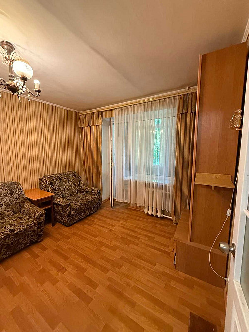 Гостинка в центрі Чорноморську  - зображення 7