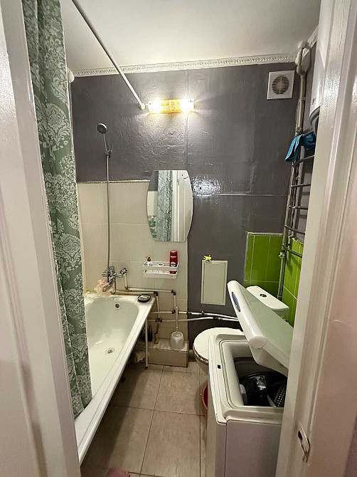 Гостинка в центрі Чорноморську  - зображення 5