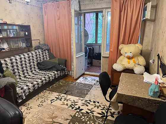 Продаж 1-кімнатної квартири біля метро та парку (пров. Коломийський) Київ