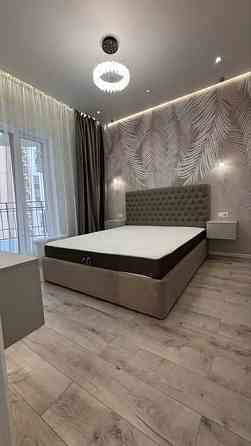 1 комн -43 метра.. Ремонт -никто не жил. Мебель. Жемчужина на Краснова Одесса